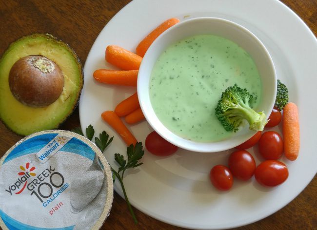 Creamy Avocado Cilantro Veggie Dip