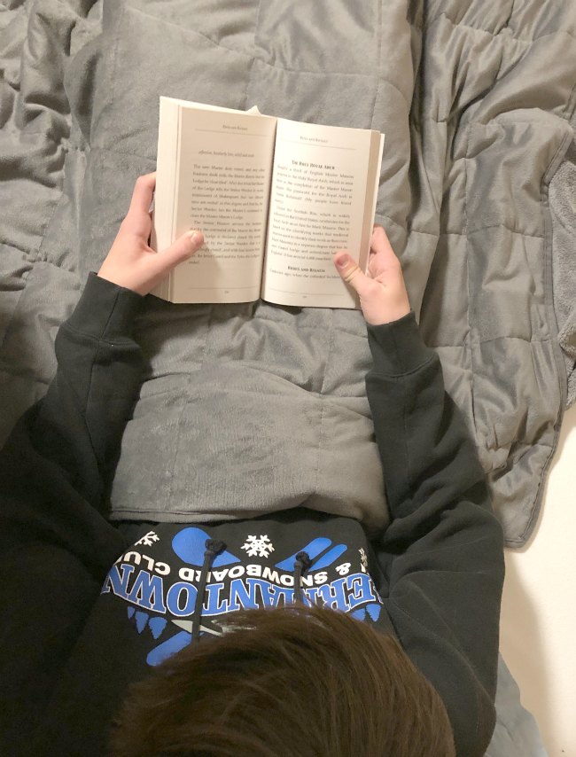 how to get a good night sleep for teens